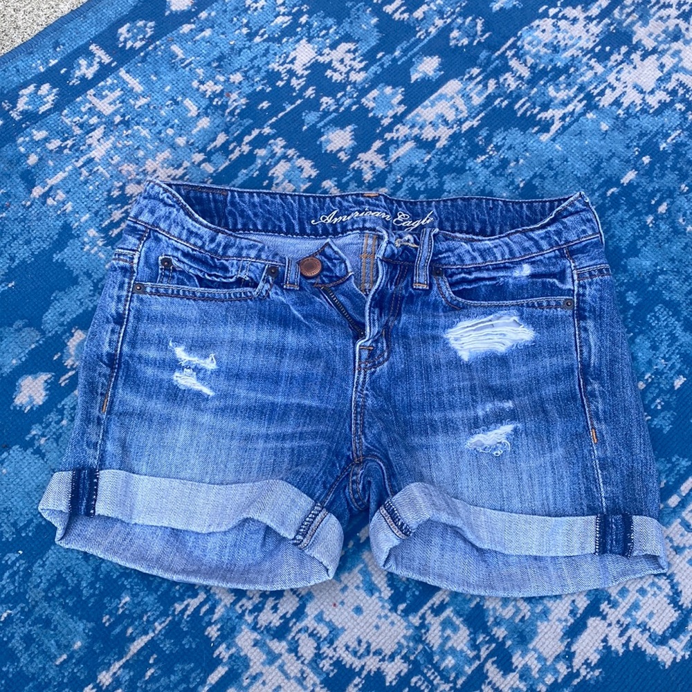 American Eagle denim shorts, baggy “mom” fit, cuffed